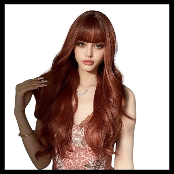 LUXURIOUS HAIR 26” Inches Synthetic Wig Color: Cinnamon - Picture 4 of 8